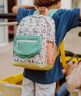 sac-a-dos-enfants-classeur-A4-beige-imprime-format-rond-hello-hossy