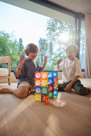 CLEVERCLIXX_Day117925_1160x_crop_center