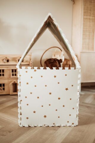 PlayandGo_EEVAA_treehouse_puzzlemat_made_in_a_house_with_child_inside